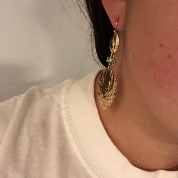 New in Box Kevia Savvy Leaf Drop Earrings - Picture 3 of 4